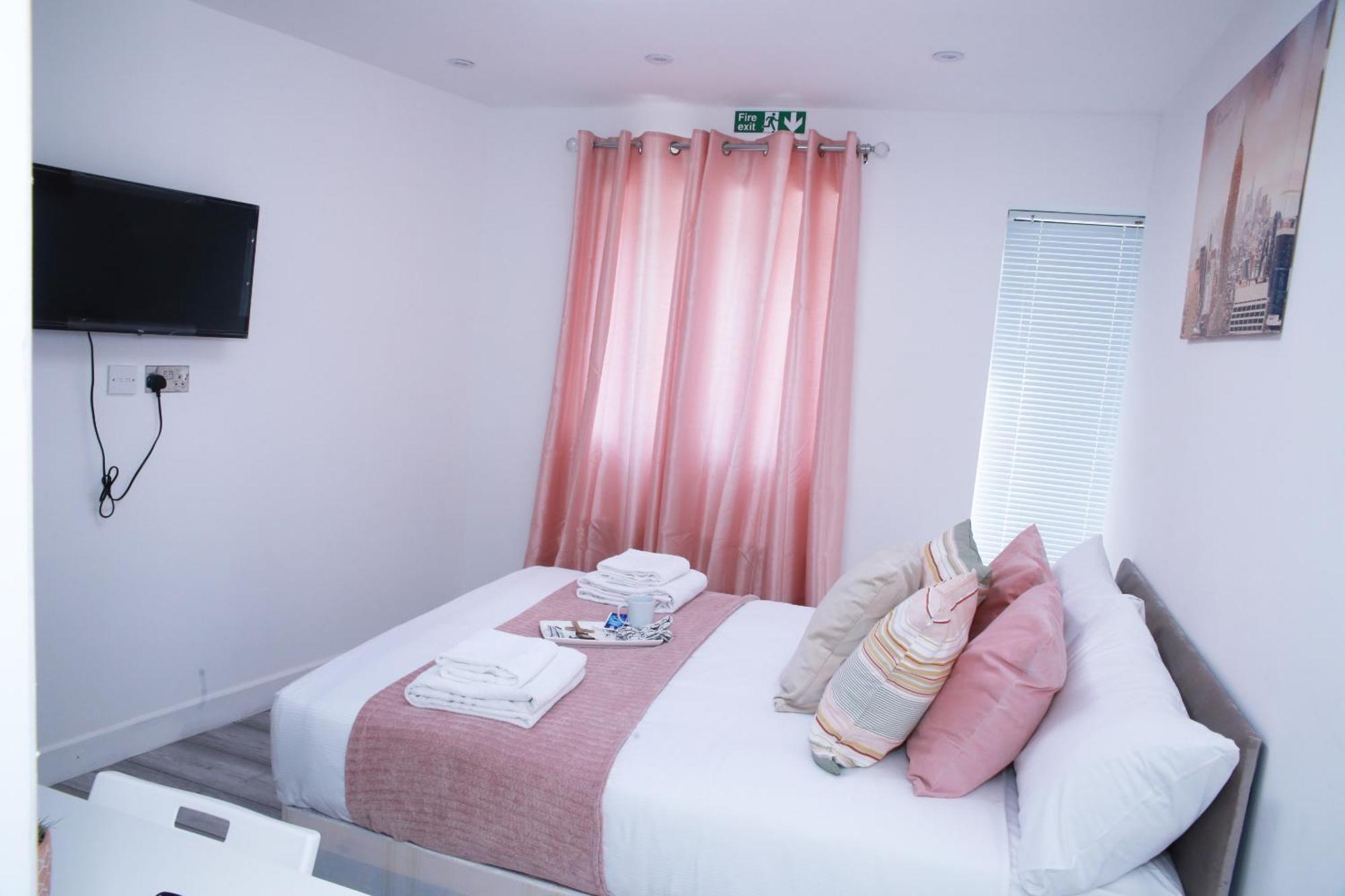 Harrow Luxury Flat With Free Parking. Londres Exterior foto
